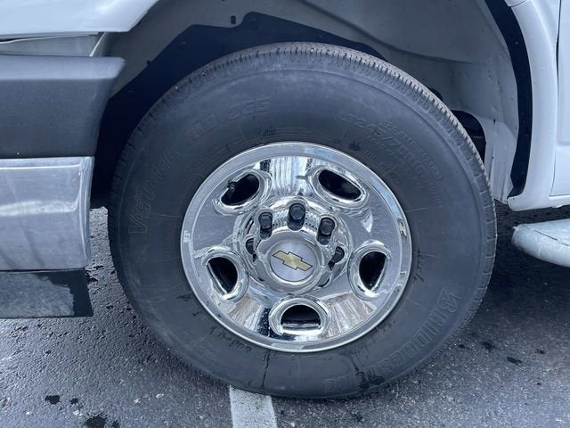 2024 Chevrolet Express Cargo 2500 WT