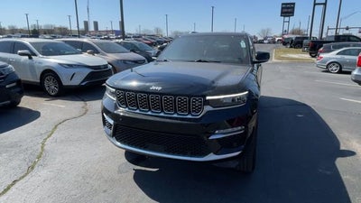 2022 Jeep Grand Cherokee Summit