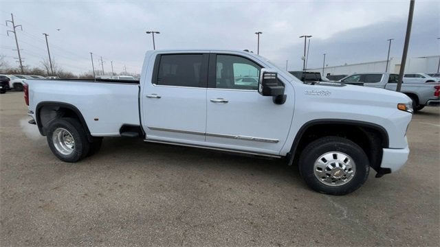 2026 Chevrolet Silverado 3500 HD High Country DRW
