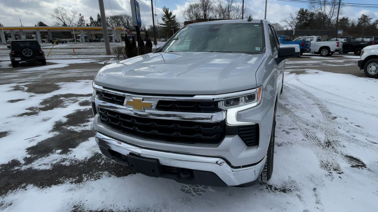 2022 Chevrolet Silverado 1500 LT (2FL)