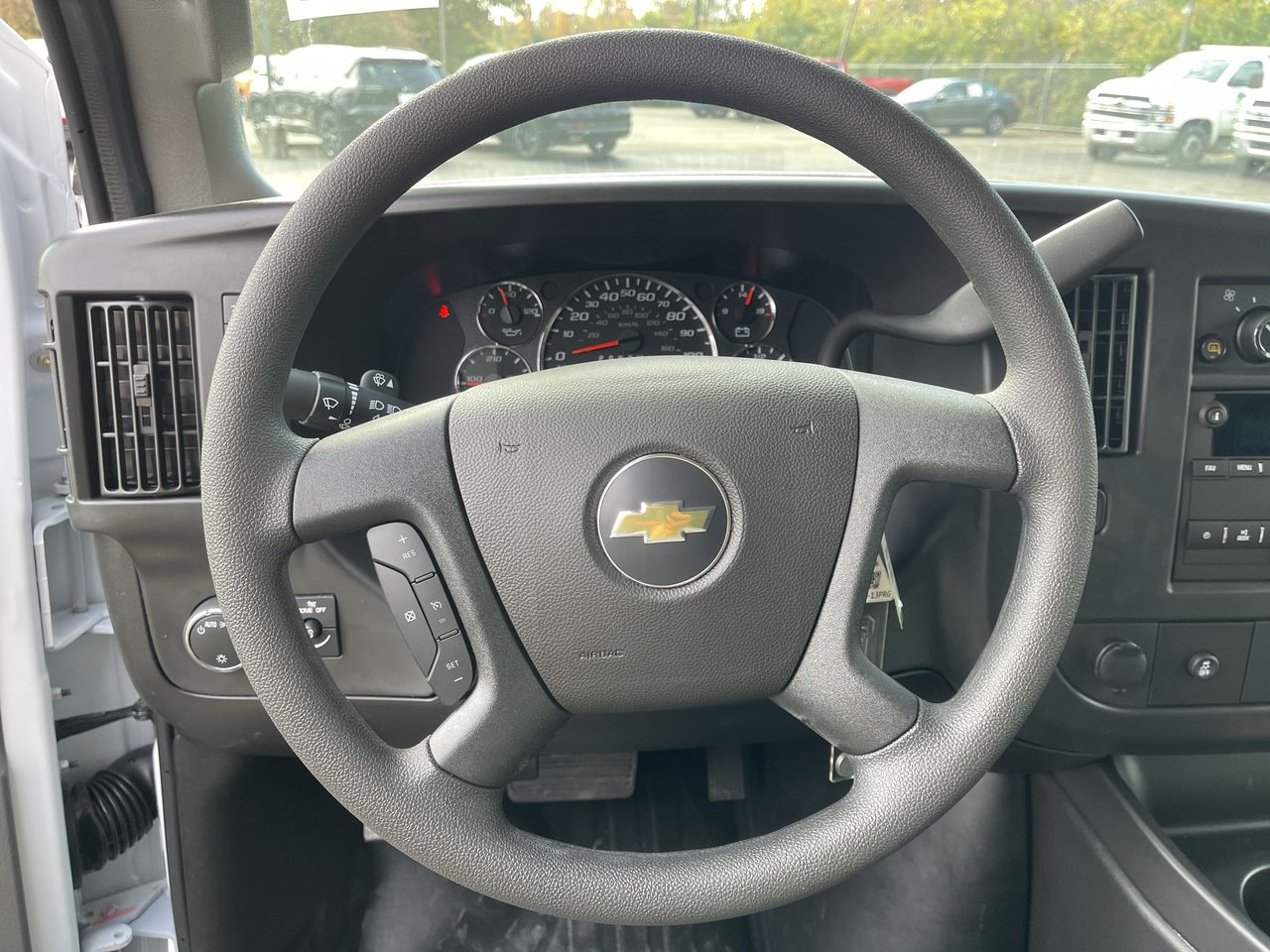 2025 Chevrolet Express Cargo WT