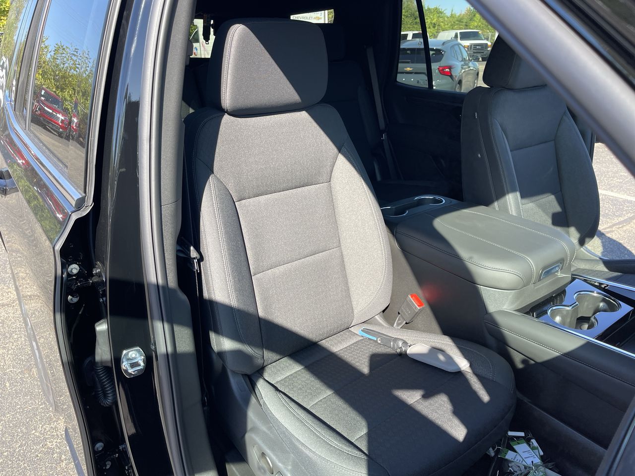 2025 Chevrolet Tahoe LS