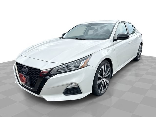 2020 Nissan Altima SR FWD