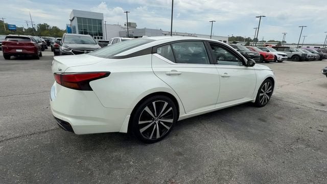 2020 Nissan Altima SR FWD