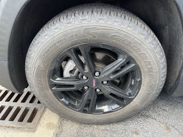 2023 GMC Terrain AT4